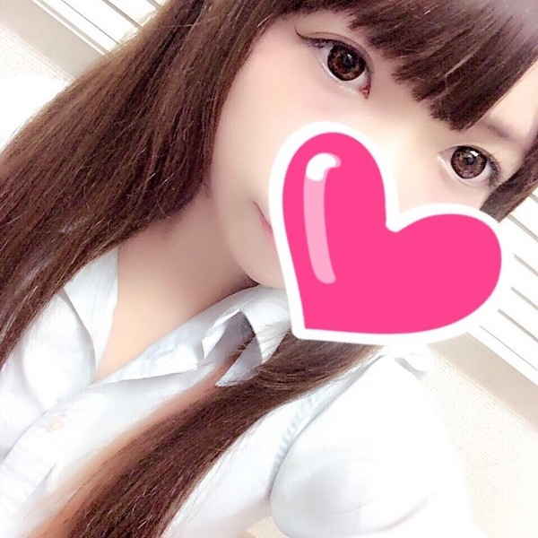 もも（新人）