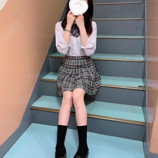 みい