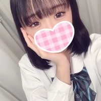 きよ　162cm（Cカップ）　18歳