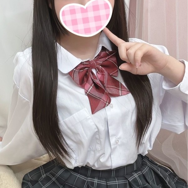 なみあ　160cm（Cカップ）　19歳