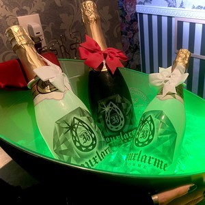 ビジュラム:オム💍秋葉原メンズカフェ＆バー